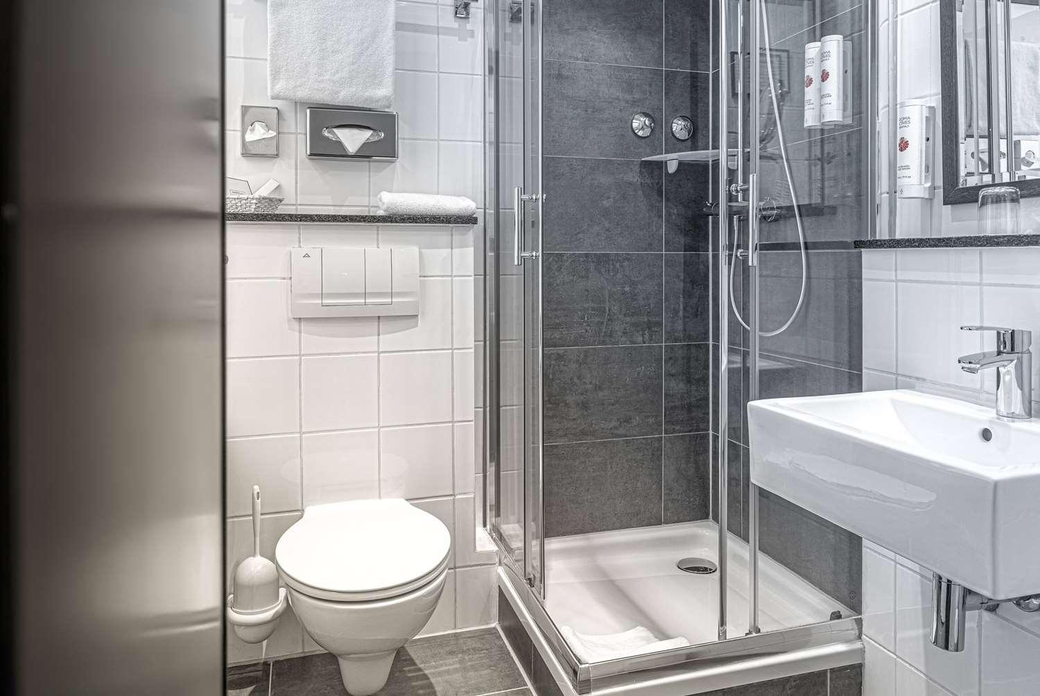 Фото Ramada by Wyndham Frankfurt Central Station