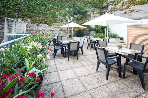 Внешний вид отеля Hôtel Le Rive Droite & SPA в Лурде, фото 2