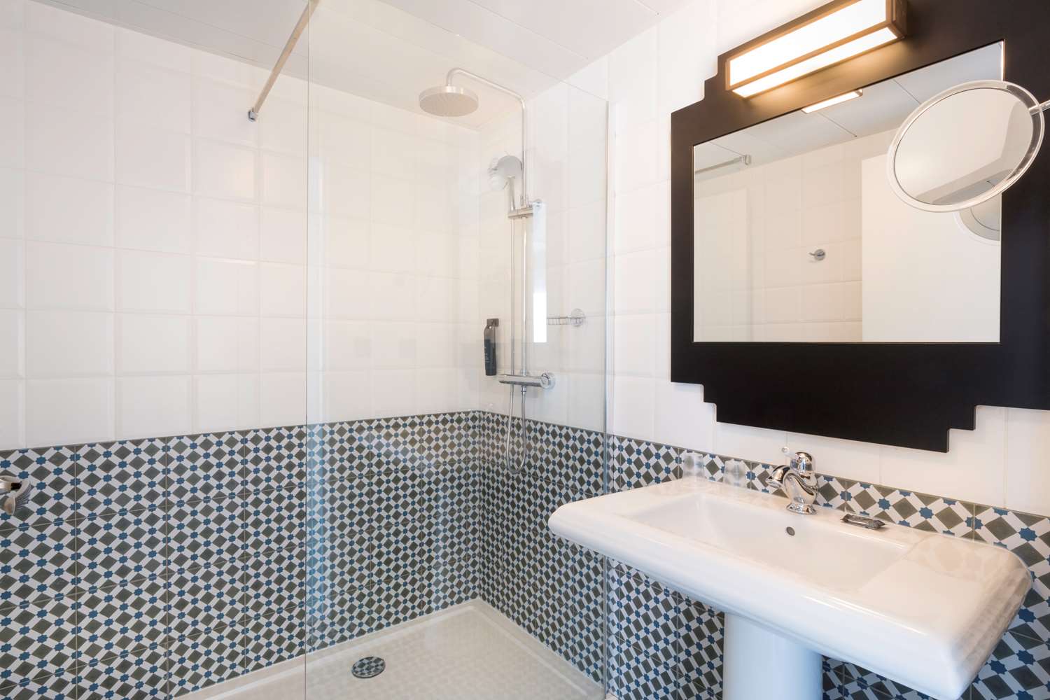 Фото Best Western Hotel Journel Saint-Laurent-du-Var