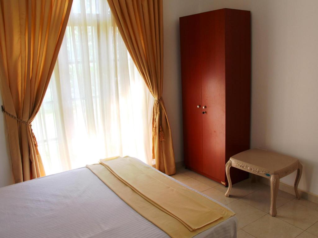 Фото Holiday Fashion Inn