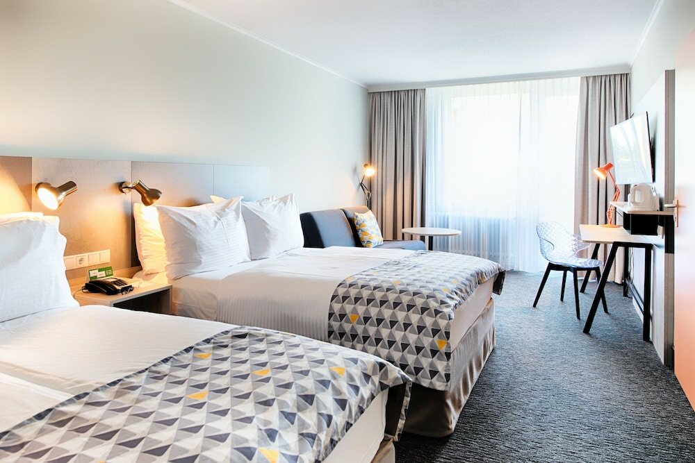 Фото Holiday Inn Munich - South