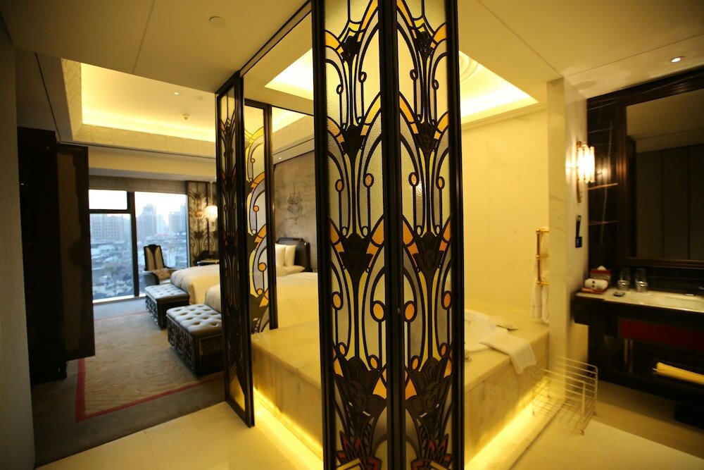 Фото Wanda Reign on the Bund