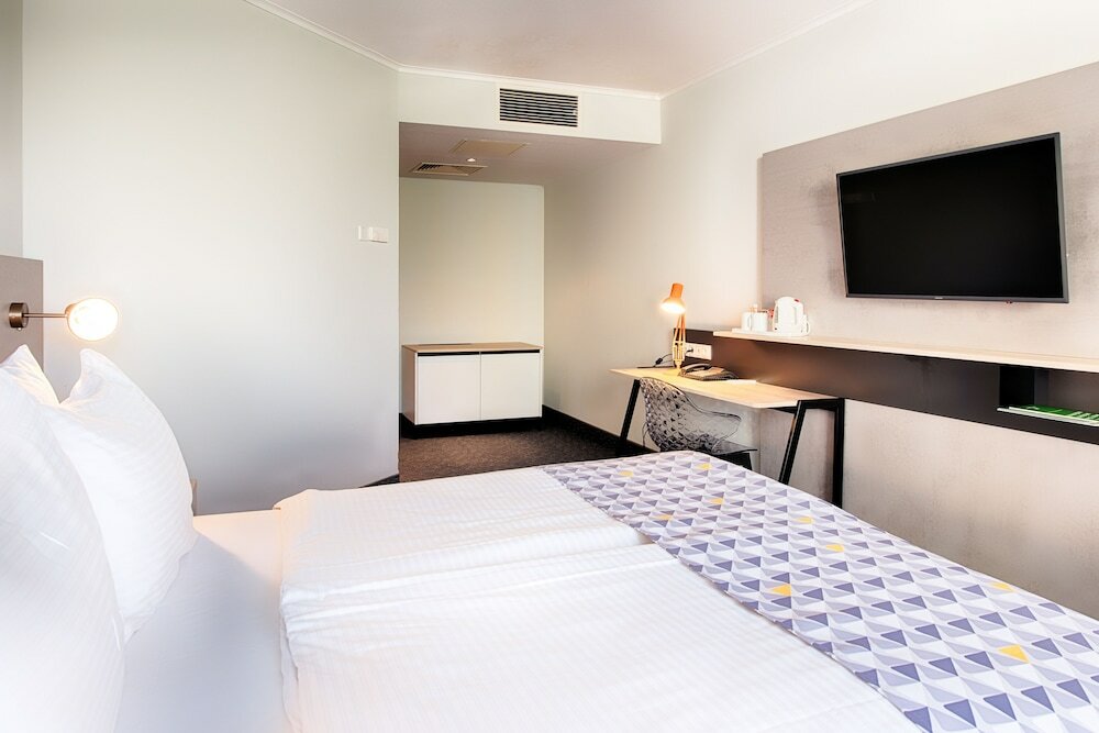 Фото Holiday Inn Munich - South