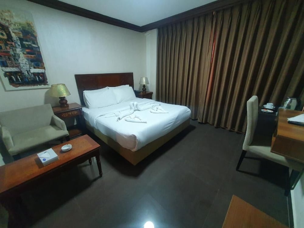 Фото Amman Orchid Hotel