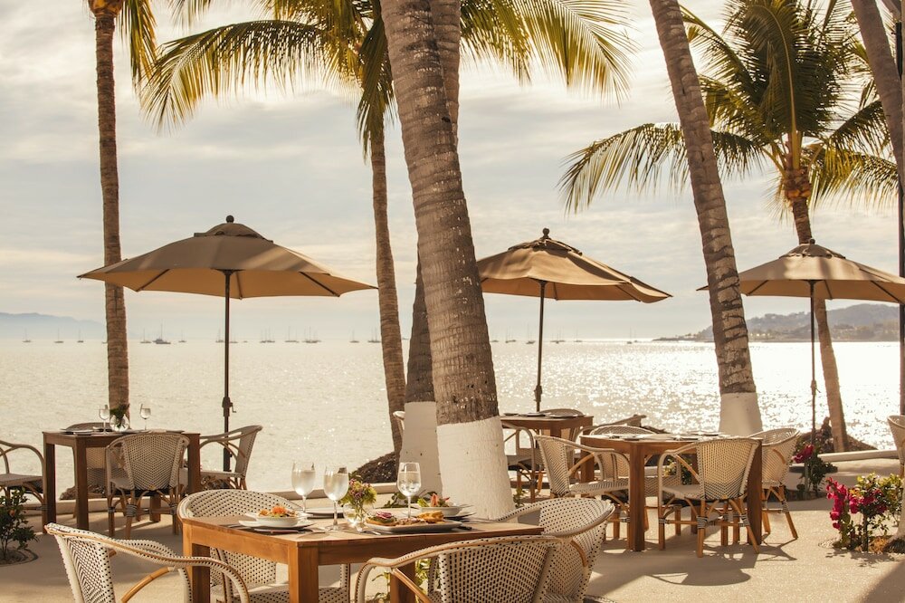 Фото Vista Vallarta All Suites on the Beach