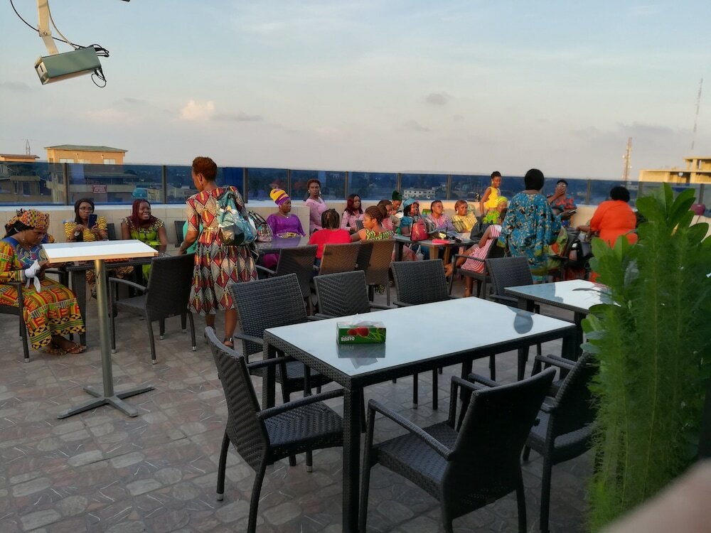 Фото Murex Plaza Hotel & Suites