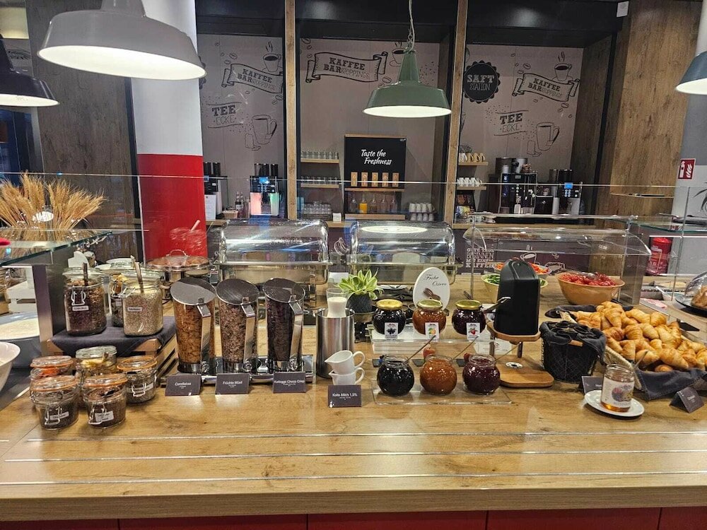 Фото Ibis Wien Hauptbahnhof