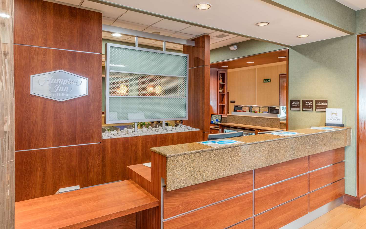 Фото Hampton Inn by Hilton-Queretaro Tecnologico