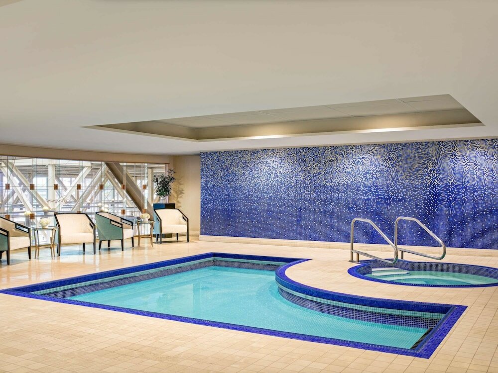 Фото Fairmont Vancouver Airport