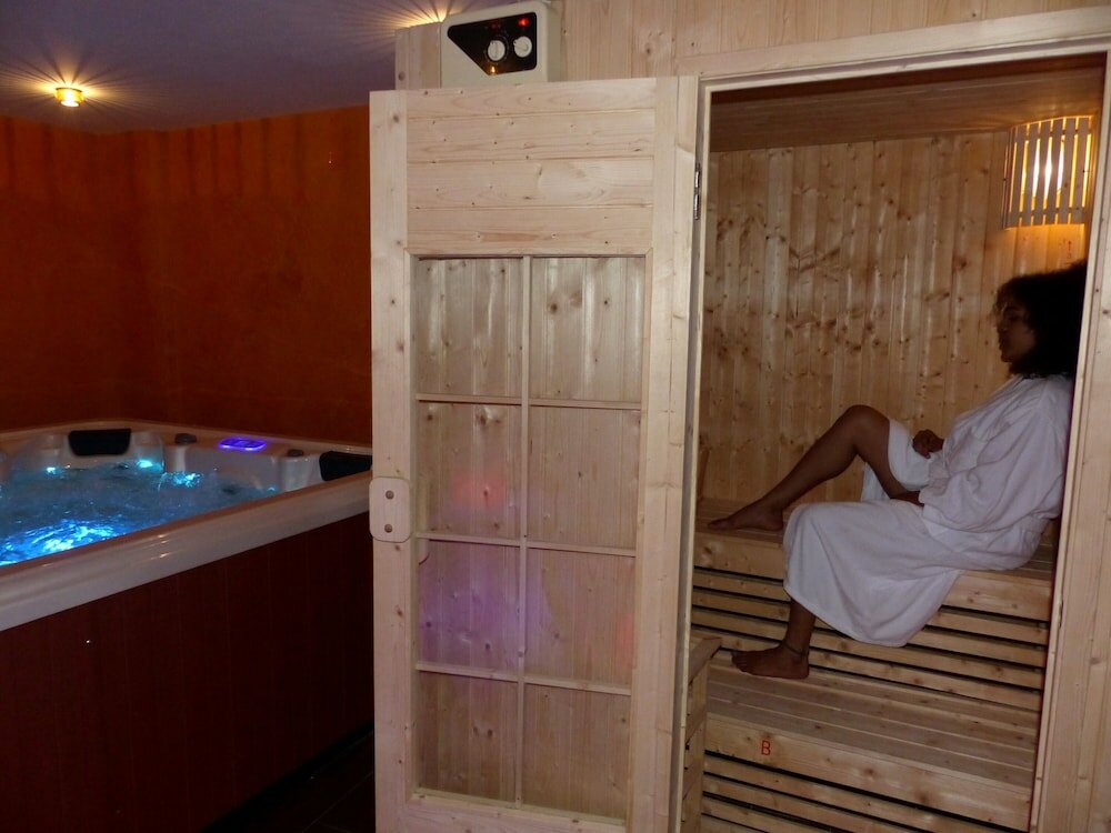 Фото Days Hotel and Suites by Wyndham Dakar