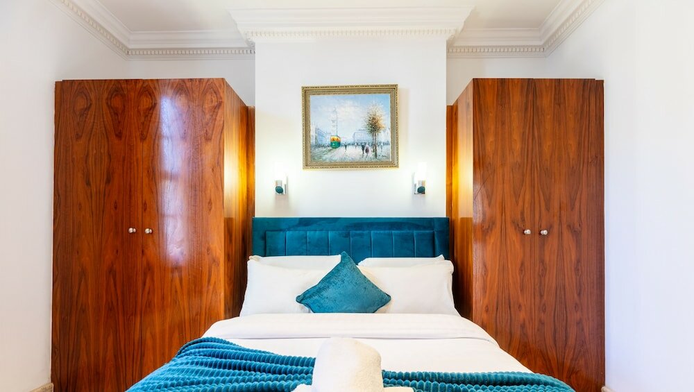 Фото Griffin House Hotel