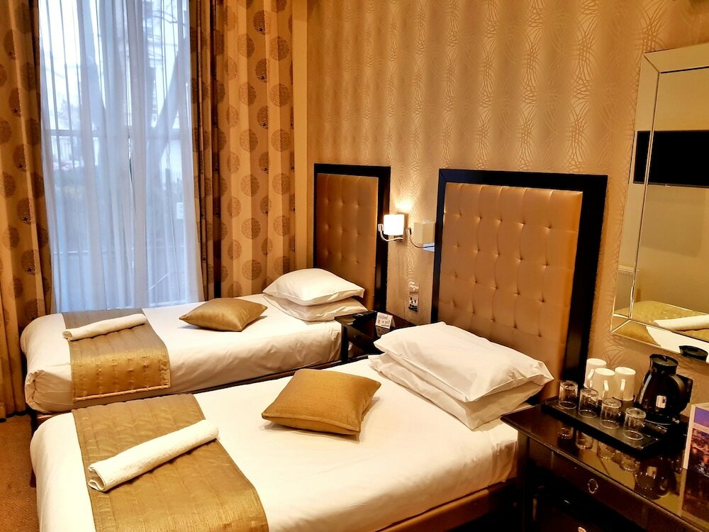 Фото Duke of Leinster Hotel