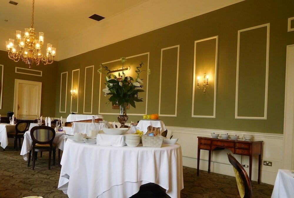 Фото Thainstone House