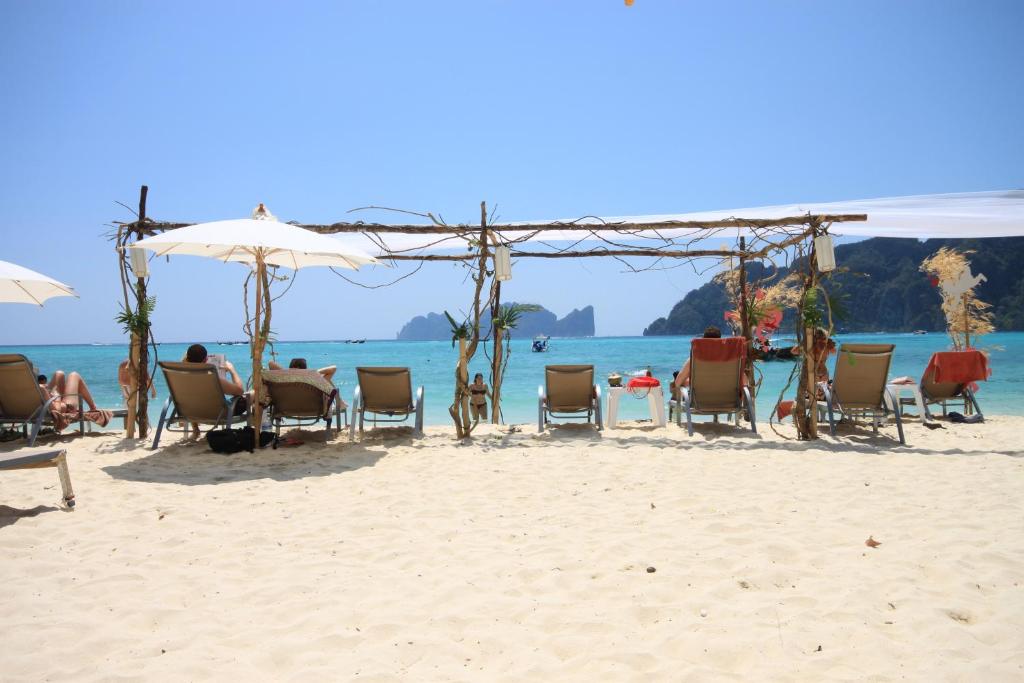 Фото Phi Phi Bayview & Premier Resort