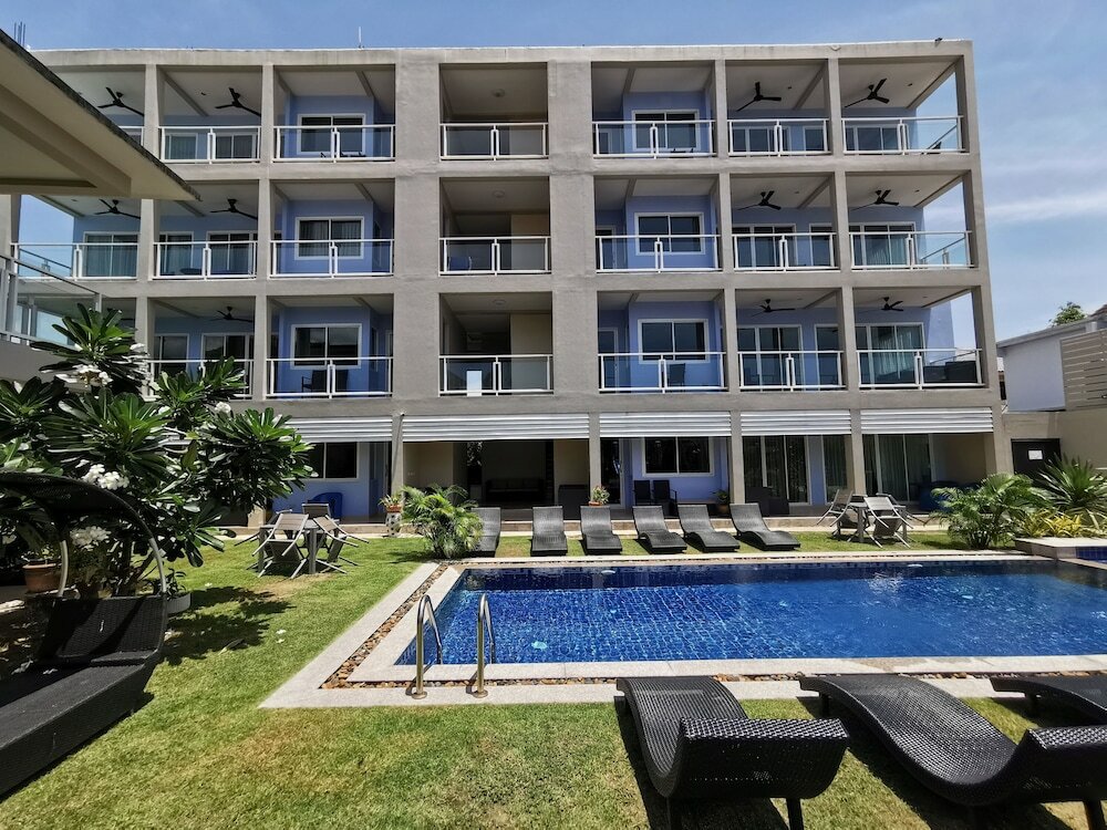 Фото Surf & Sand Resort