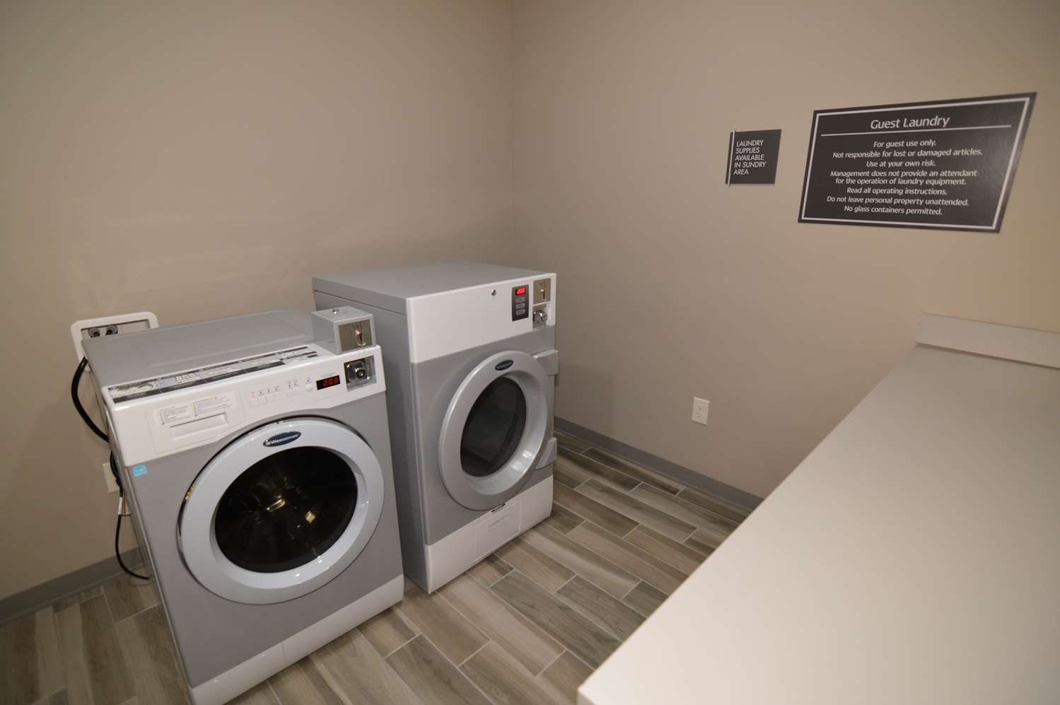 Фото Best Western False River Hotel