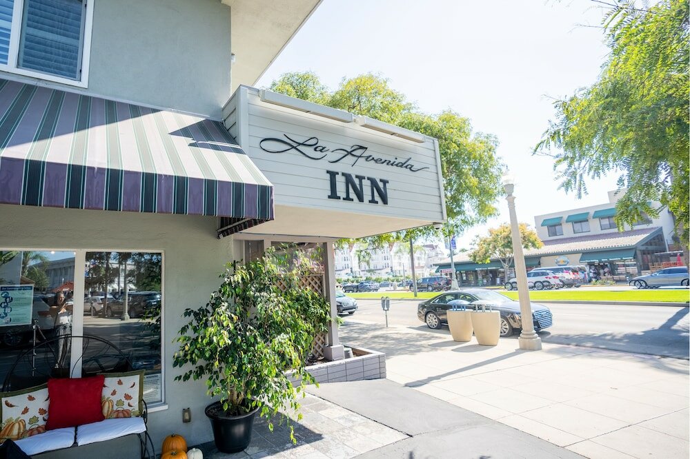 Фото La Avenida Inn