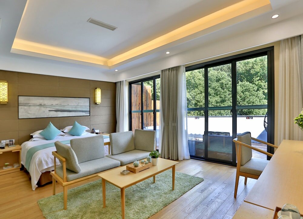 Фото Hiking Hotel Hangzhou