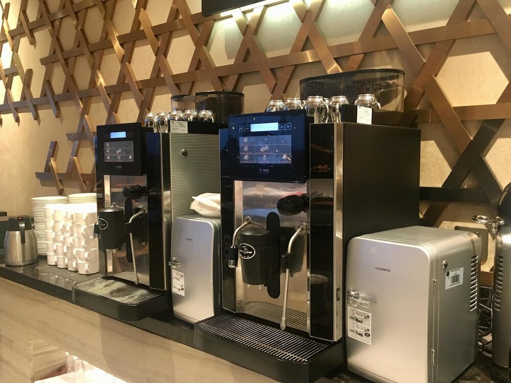 Фото Island Pacific Hotel