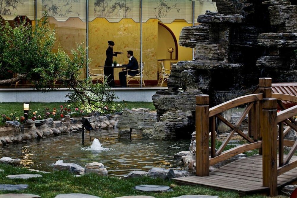 Фото Beijing International Hotel