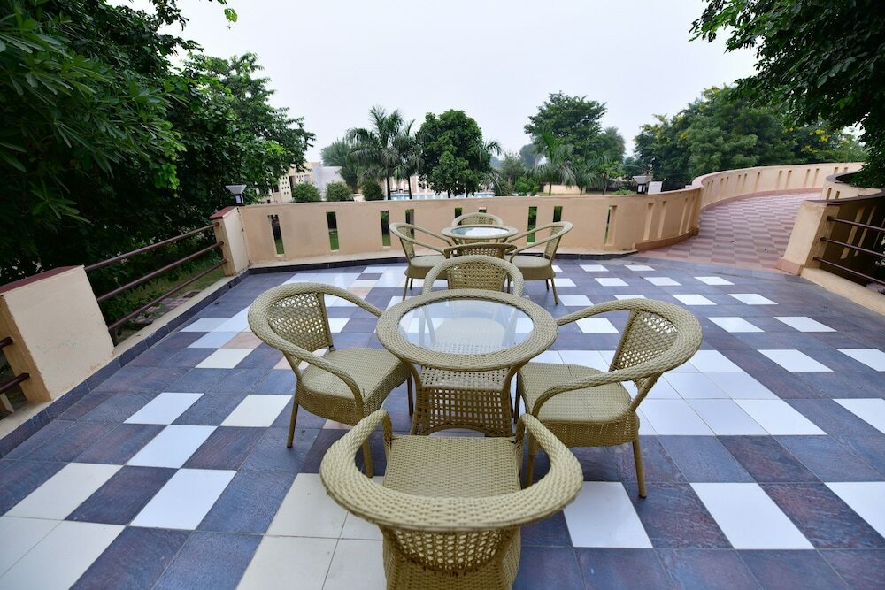 Фото Pride Kadamb Kunj Resort - Bharatpur