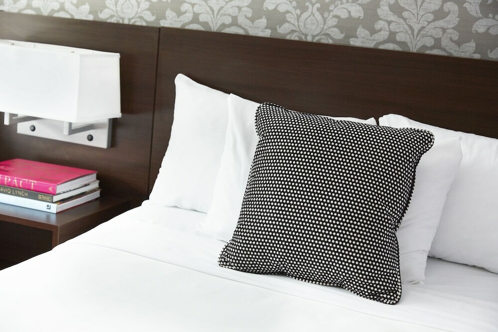 Фото Royal Regency Hotel