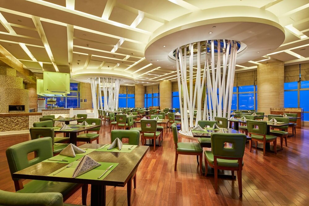 Фото The Westin Nanjing Xuanwu Lake