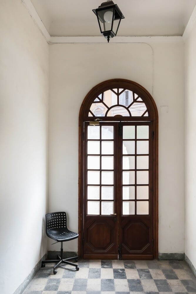 Фото A World Aparts - 40 Sforza