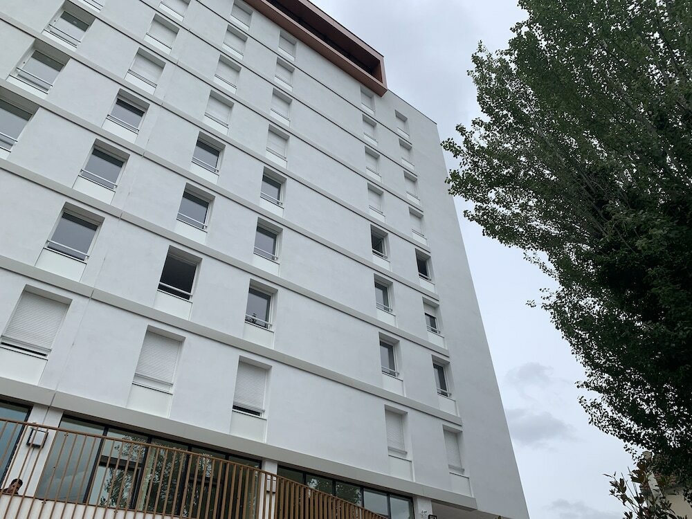 Фото Moov'Appart Hotel Clichy