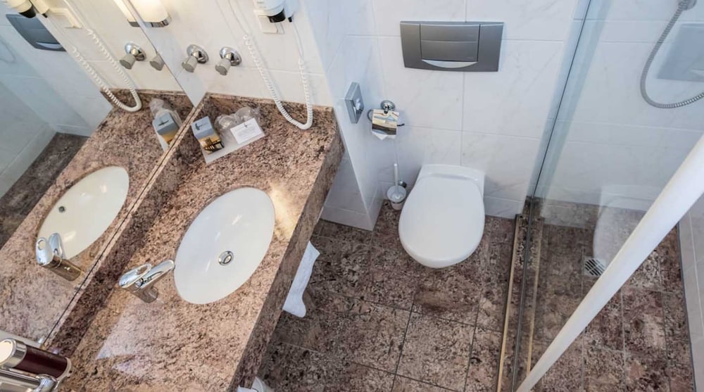 Фото Ammersee Hotel