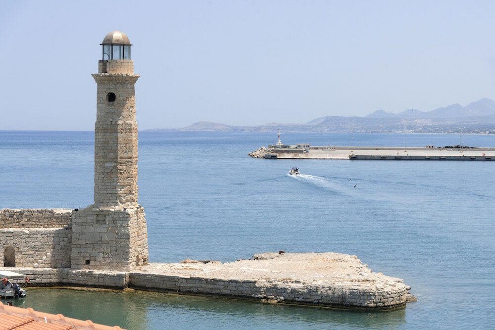 Фото Faros Beach