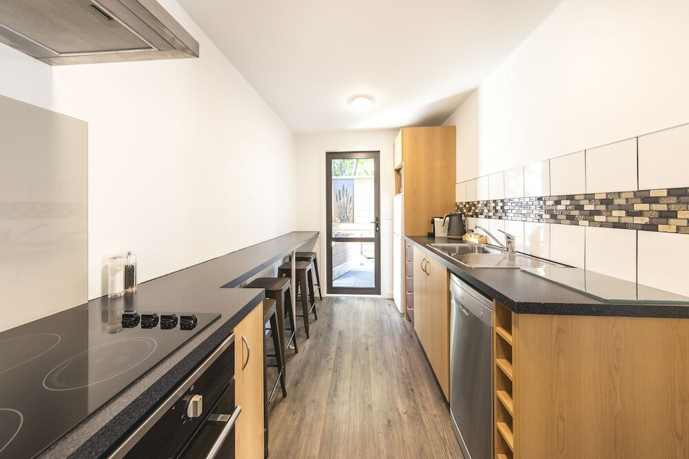 Фото Lomond Lodge Motel & Apartments