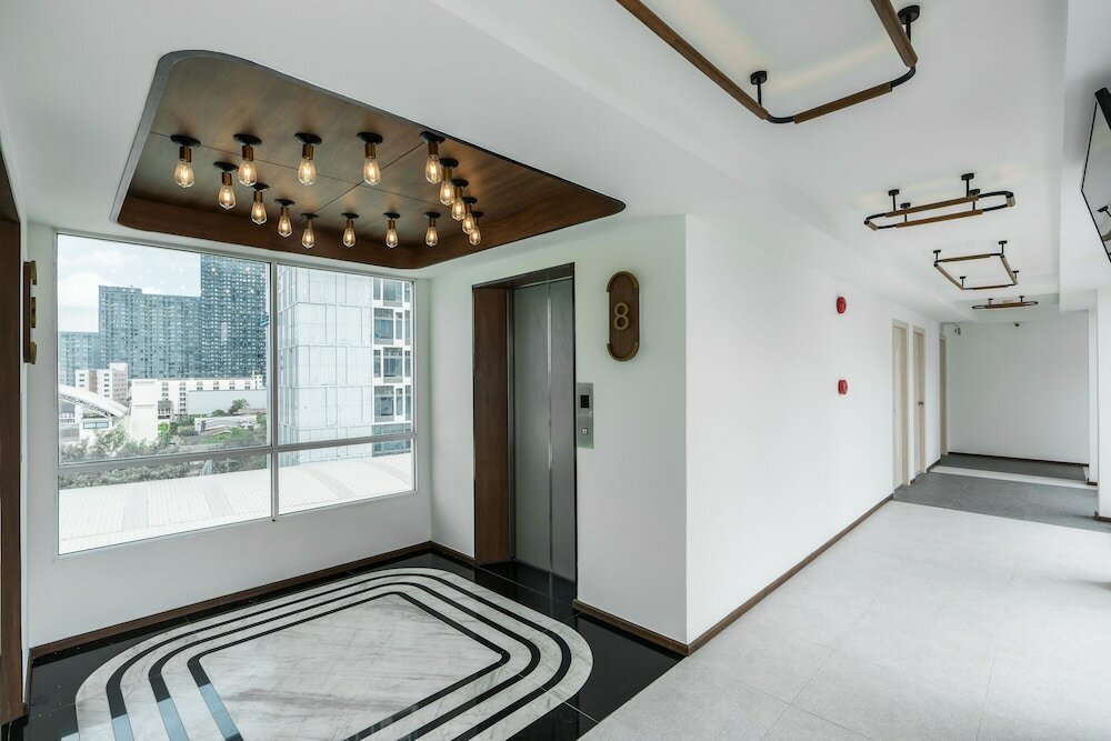 Фото Hotel Amber Sukhumvit 85