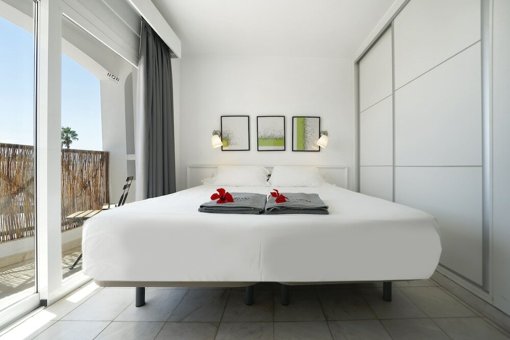 Фото Vista Bonita Gay & Lesbian only Resort