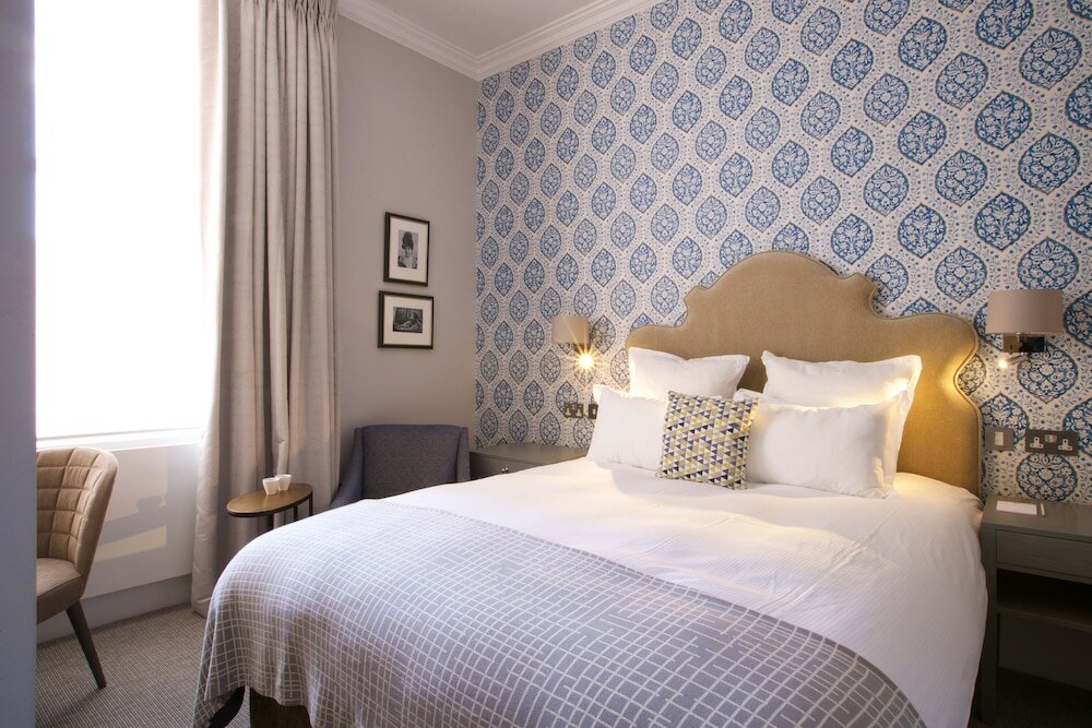 Фото 54 Queens Gate Hotel