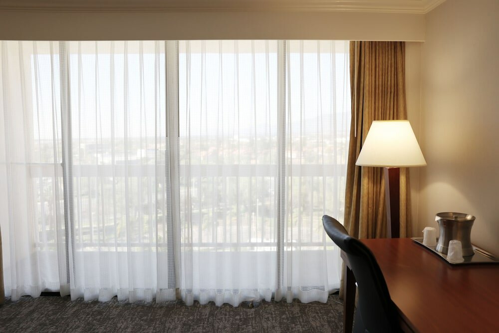 Фото Ontario Airport Hotel & Conference Center