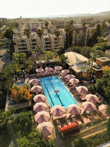 Внешний вид отеля Four Seasons Hotel Los Angeles at Beverly Hills в Лос-Анджелесе, фото 4