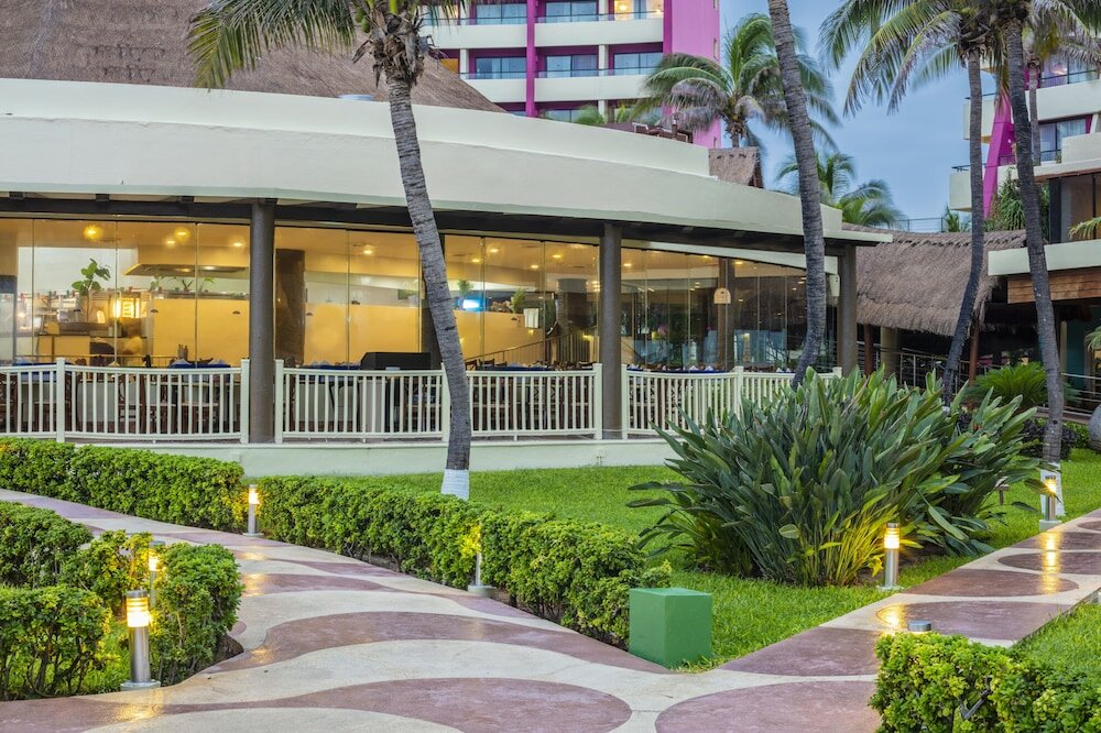 Фото Crown Paradise Club Cancun