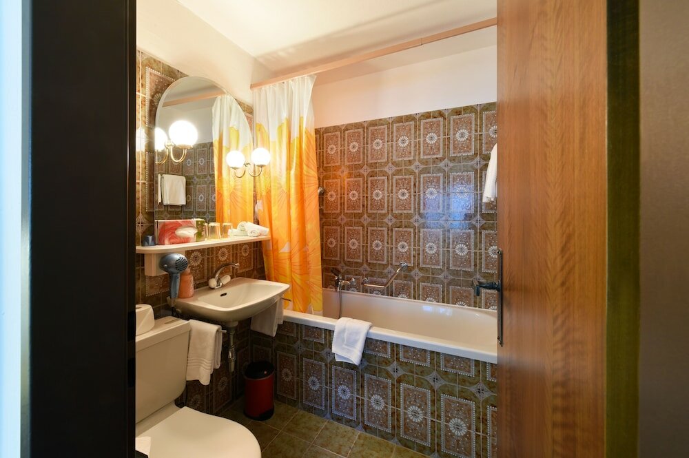 Фото Schlosshotel - Self Check-In Hotel am Schlosspark