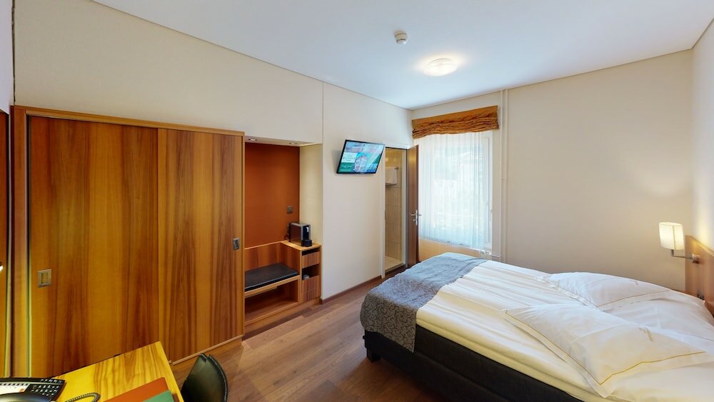 Фото Hotel Ambassador Brig