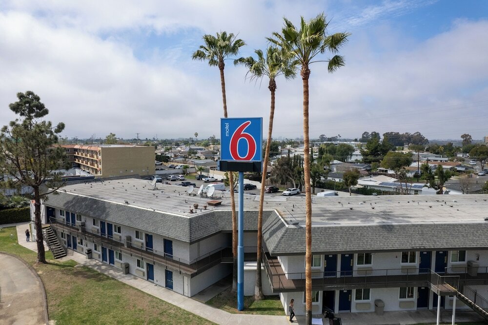 Фото Motel 6 San Diego, Ca - North