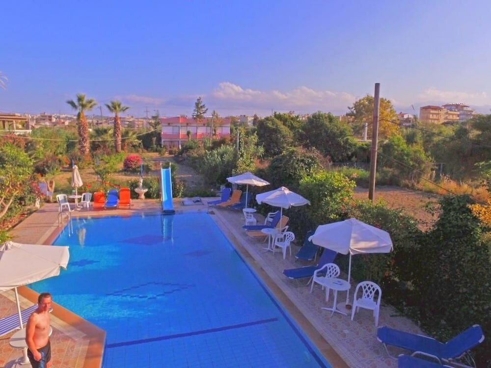 Фото Violetta Hotel