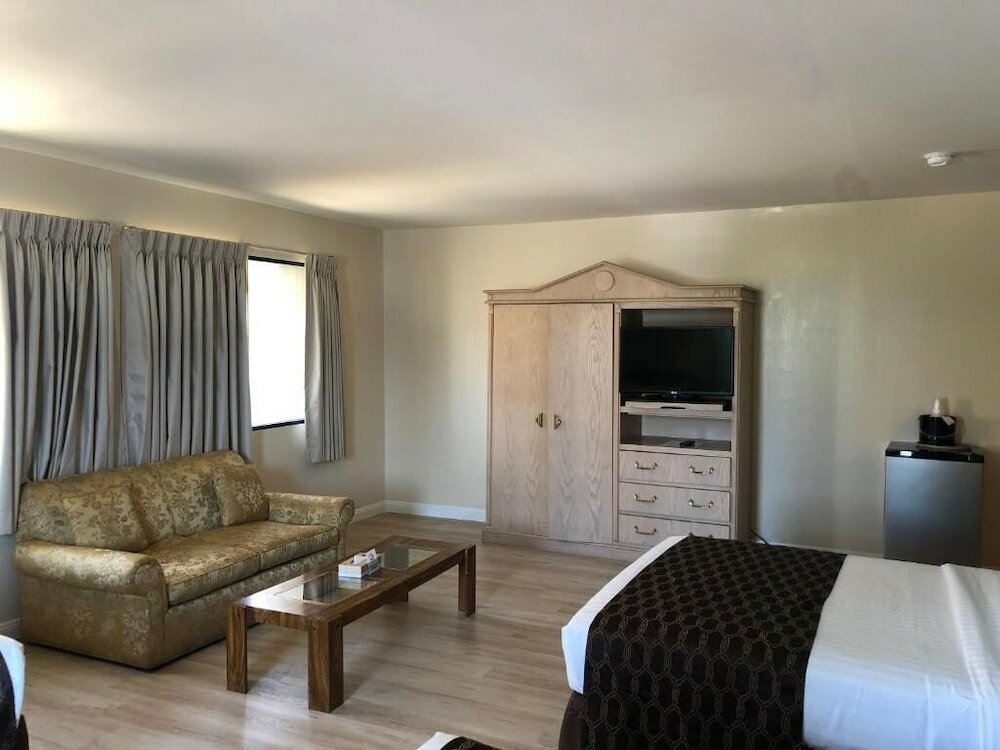 Фото Rotex Western Inn