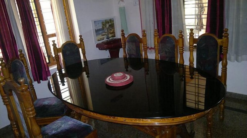 Фото Ganesh House Homestay