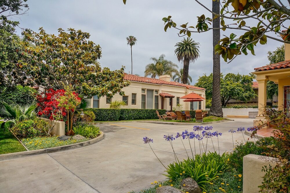 Фото Harbor House Inn