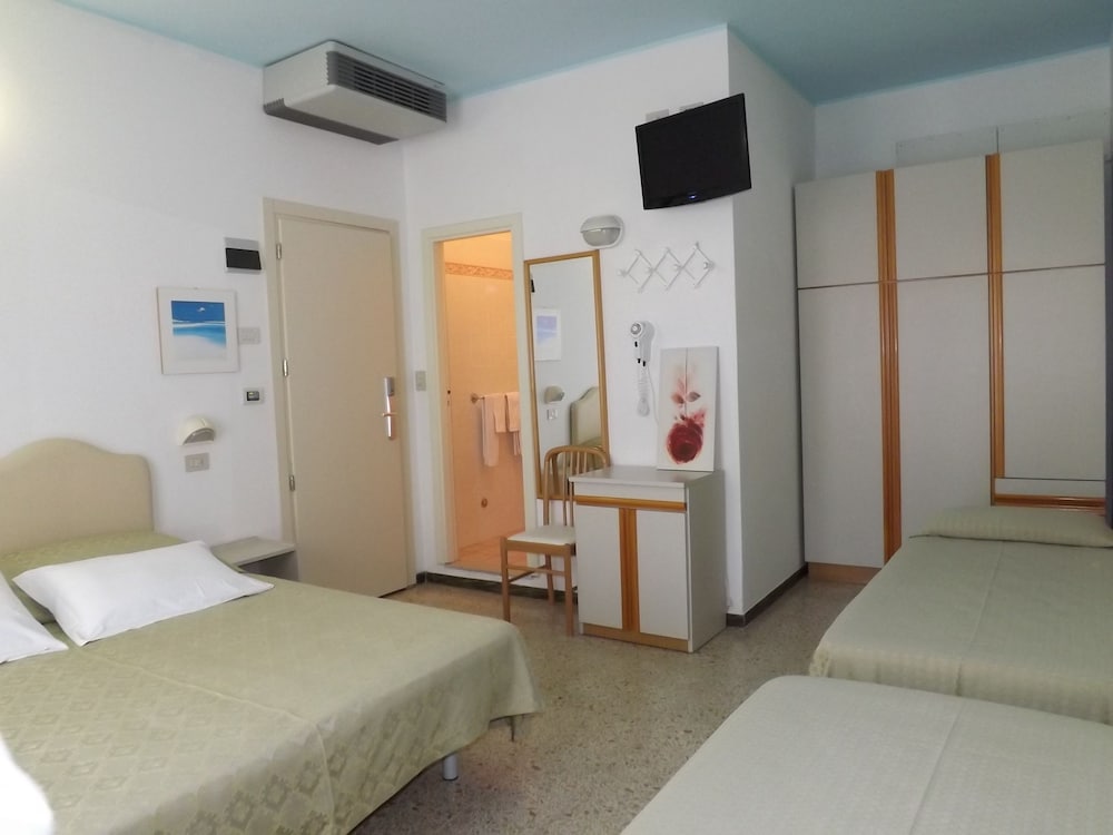 Фото Hotel Muccioli