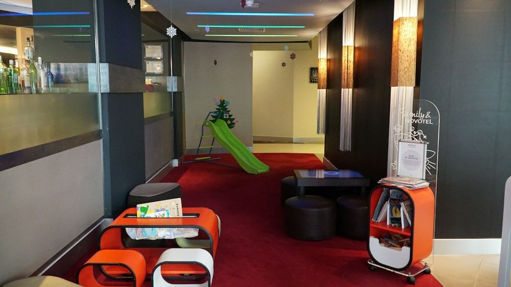 Фото Novotel Reading Centre