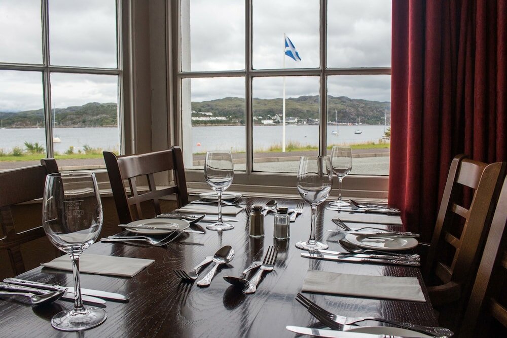 Фото Kings Arms Hotel