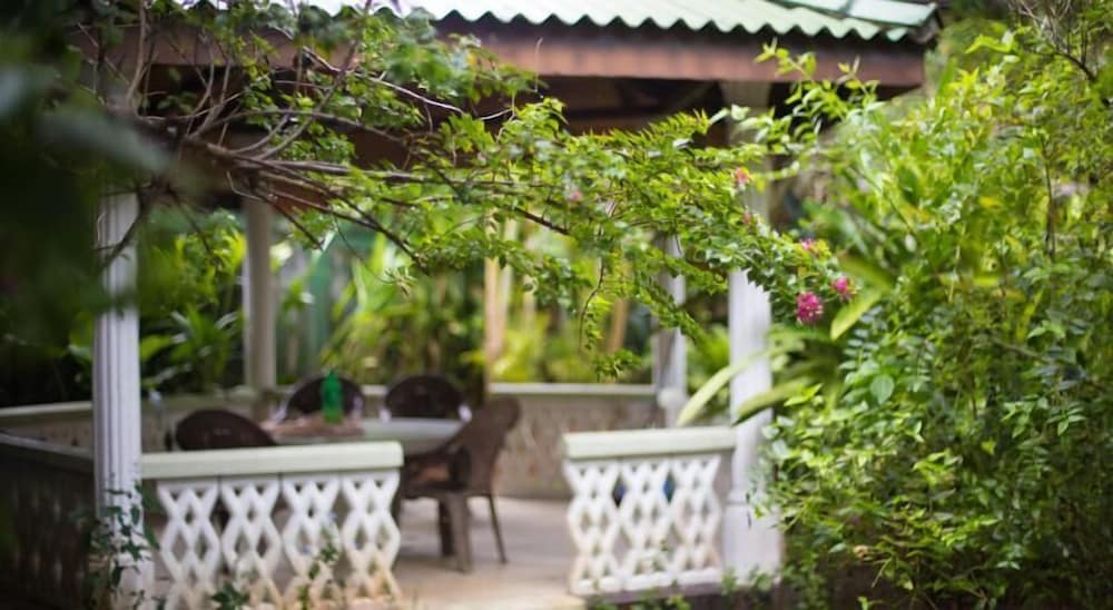 Фото Leijay Garden Retreat