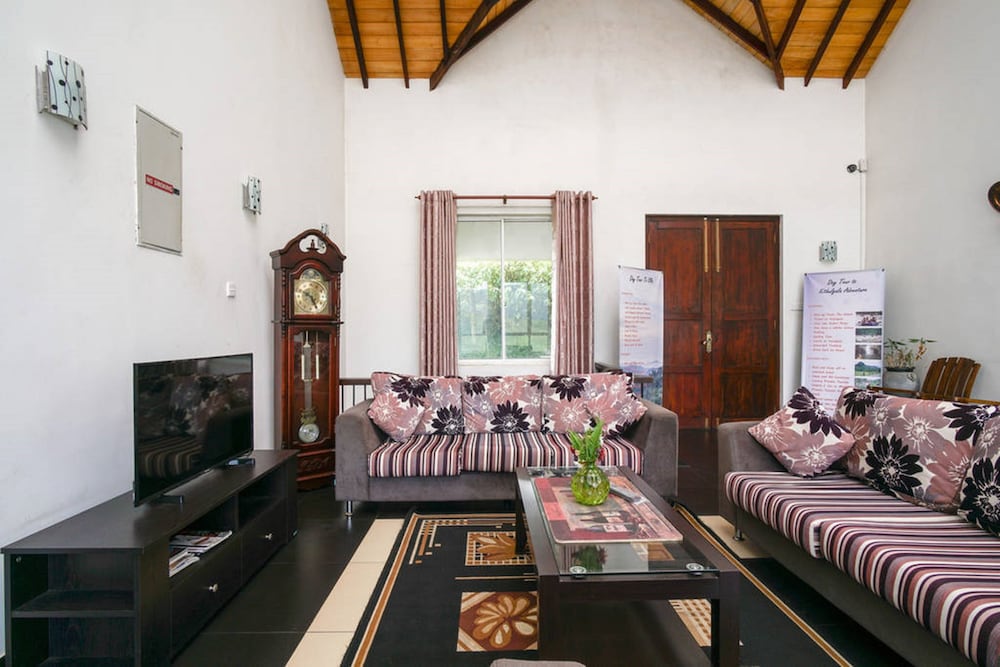 Фото Lake View Comfort Bungalow